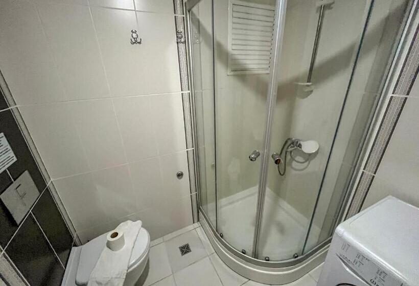 هتل Livia Luxury Apart