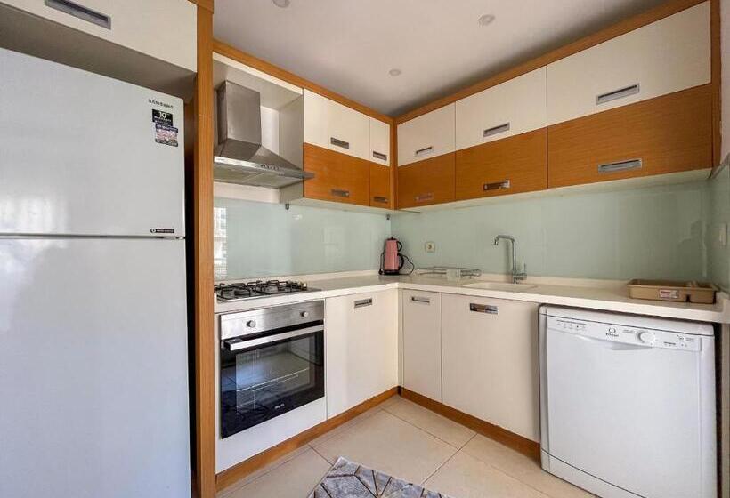 هتل Livia Luxury Apart