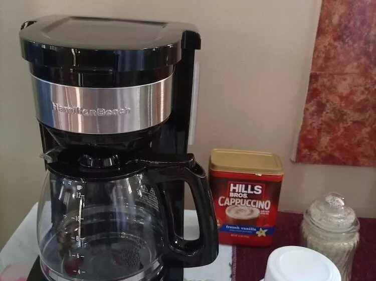 هتل Palm Airport Suites