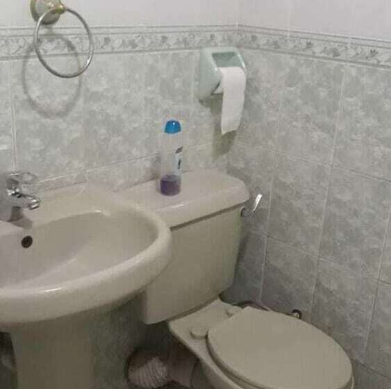 هتل Palm Airport Suites