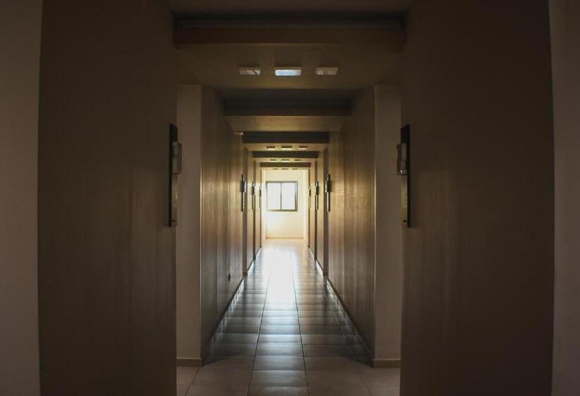 Hotel Puesta Del Sol