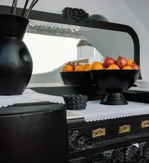 هتل She Mykonos Boutique