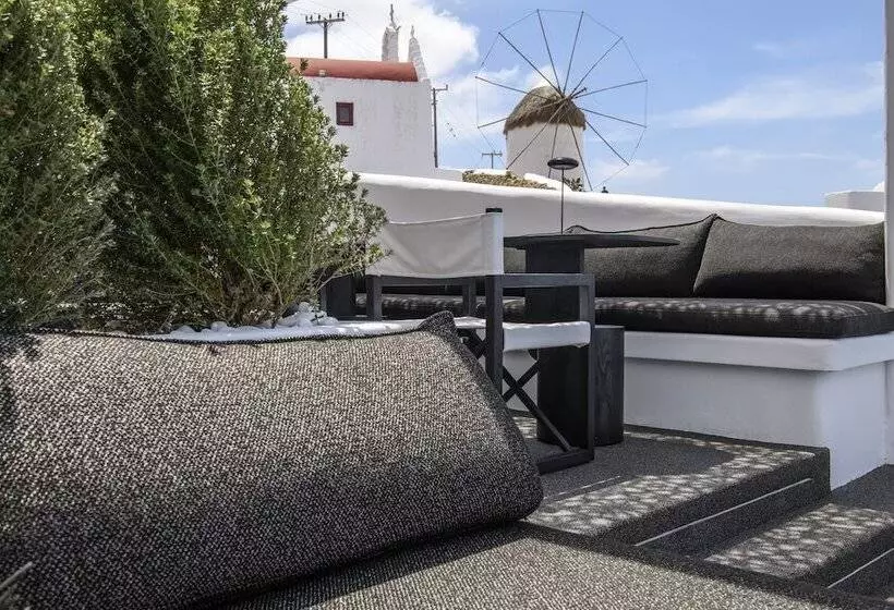 هتل She Mykonos Boutique