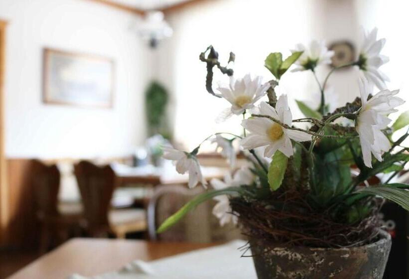 Landhotel Zum Hirsch