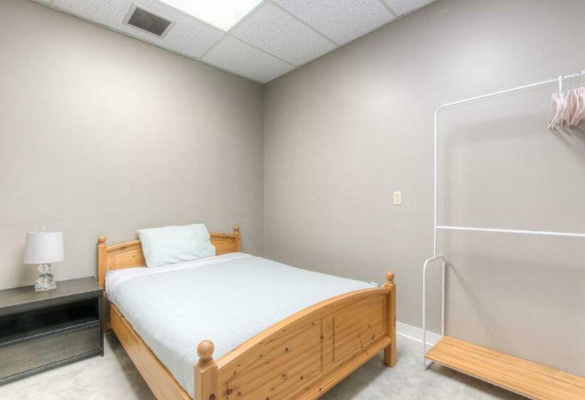 Hostel Calgary Connect