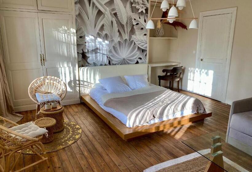 ベッドアンドブレックファースト Aux Jolies Sources