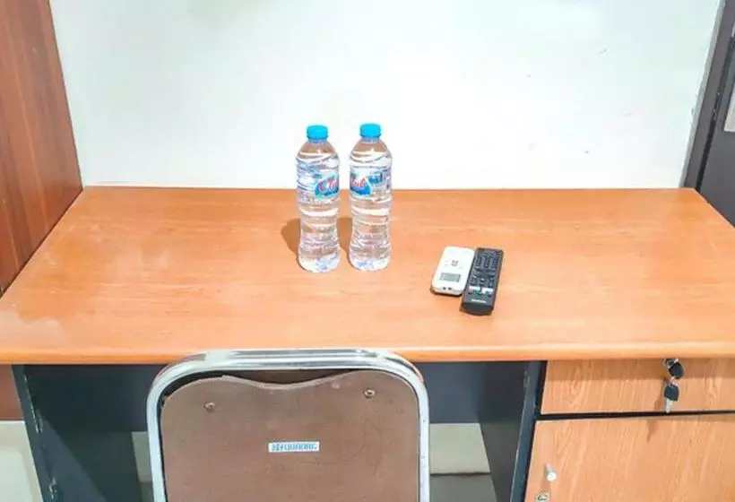 Hotelli Anugerah Guesthouse Redpartner