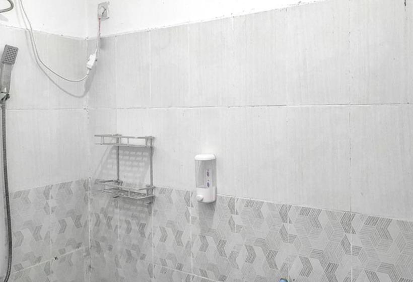 בית מלון כפרי Anugerah Guesthouse Redpartner