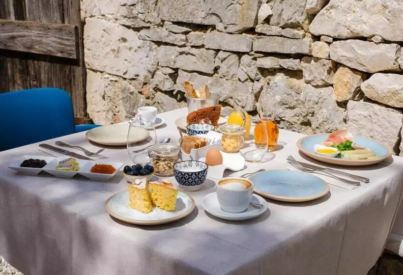 هتل Crocevia   Locanda Carsica Contemporanea