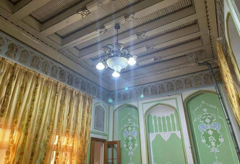 Hôtel Eshoni Pir Boutique