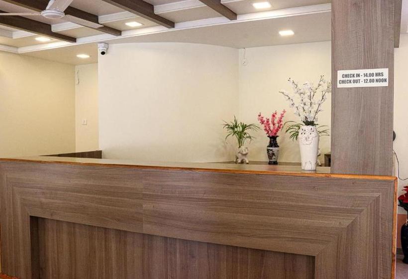 酒店 Green Valley Beach Resort