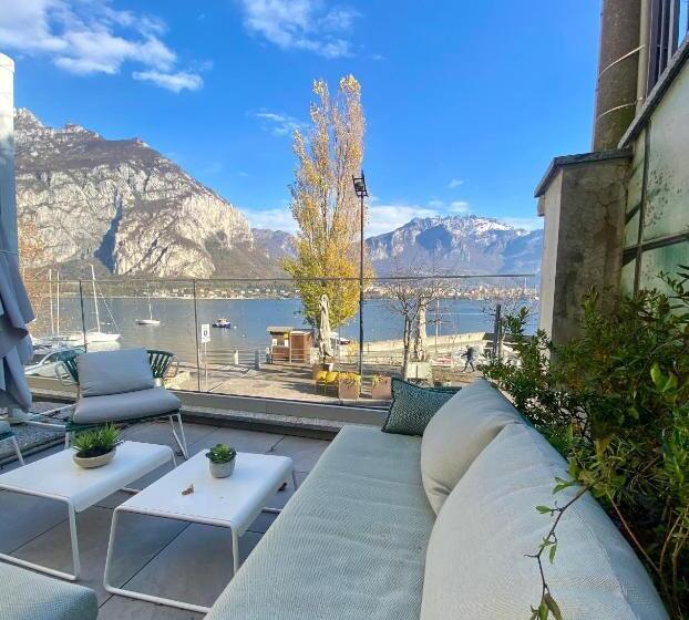 בית מלון כפרי Luxury Suites Rocopom   Lake Front