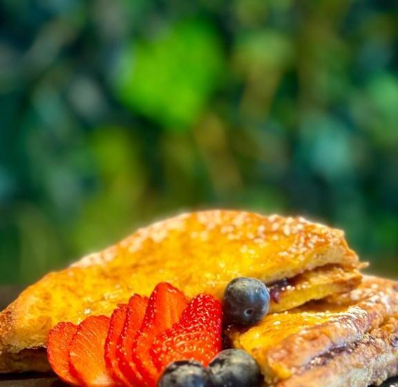 בית מלון כפרי Luxury Suites Rocopom   Lake Front