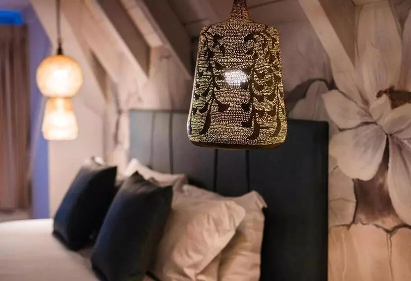 هتل Luxury Suites Rocopom   Lake Front