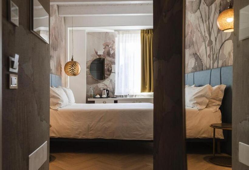 בית מלון כפרי Luxury Suites Rocopom   Lake Front