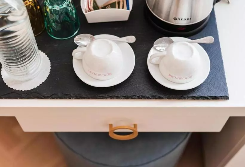 هتل Luxury Suites Rocopom   Lake Front