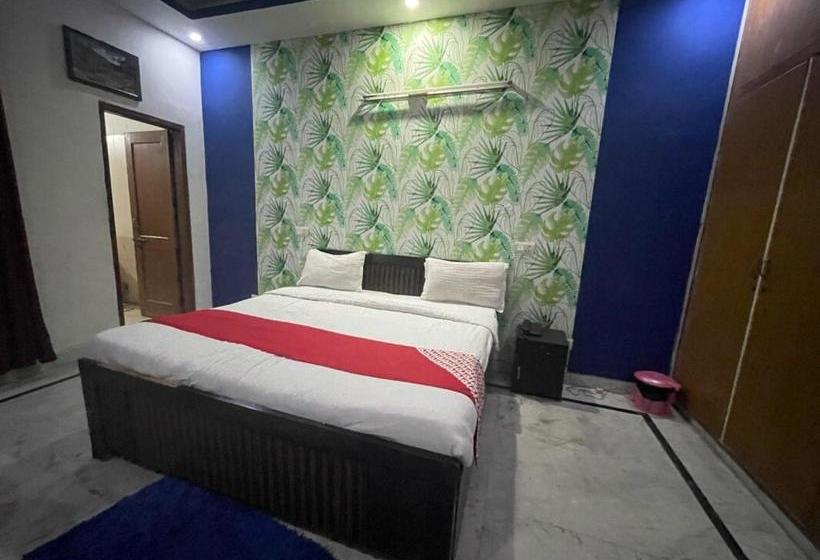 בית מלון כפרי Oyo 79815 Stay Inn