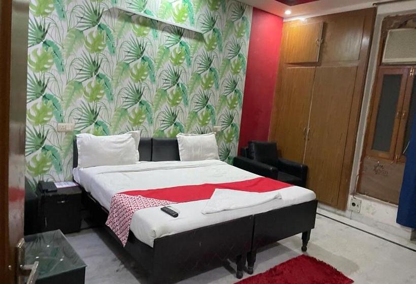 בית מלון כפרי Oyo 79815 Stay Inn