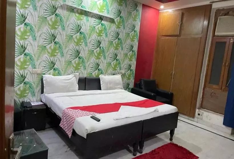 هتل Oyo 79815 Stay Inn