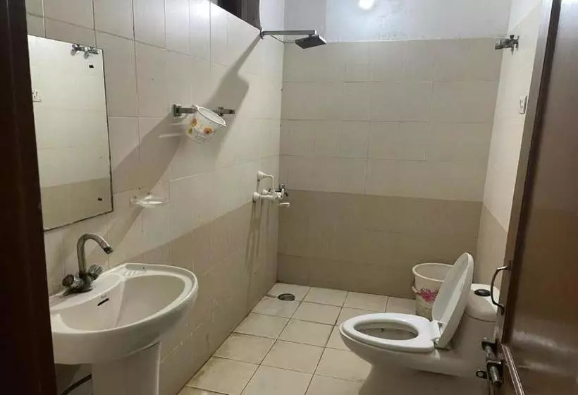 هتل Oyo 79815 Stay Inn