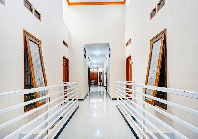 Hotel Avisha Guest House Syariah