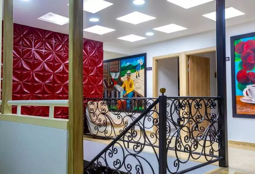 هتل Plaza Real