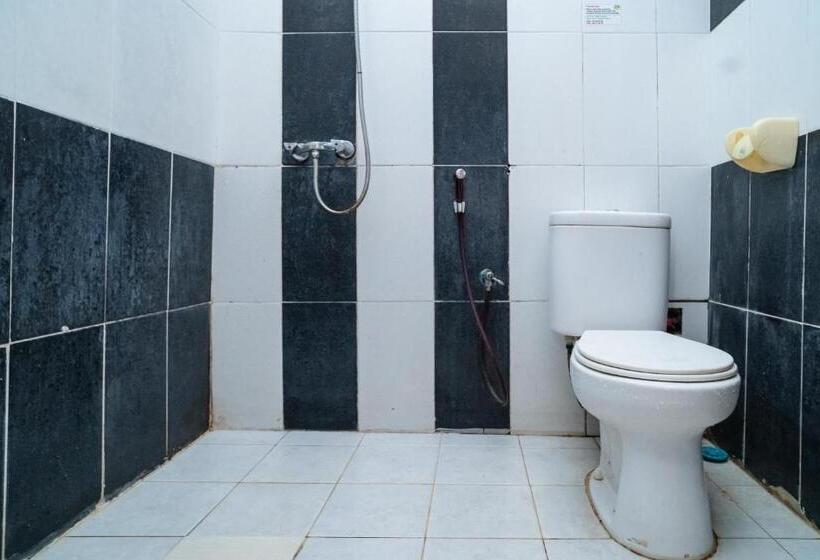 בית מלון כפרי Reddoorz Near Uniska Banjarmasin