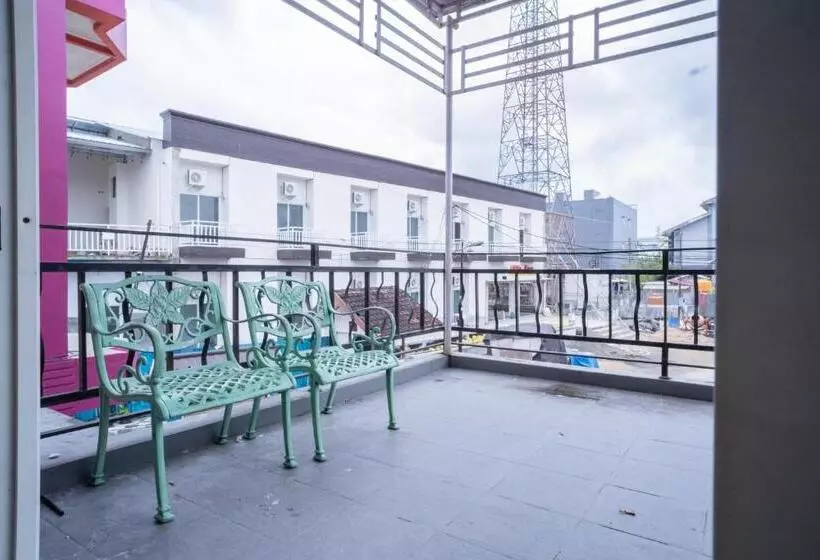 Hotelli Reddoorz Near Uniska Banjarmasin