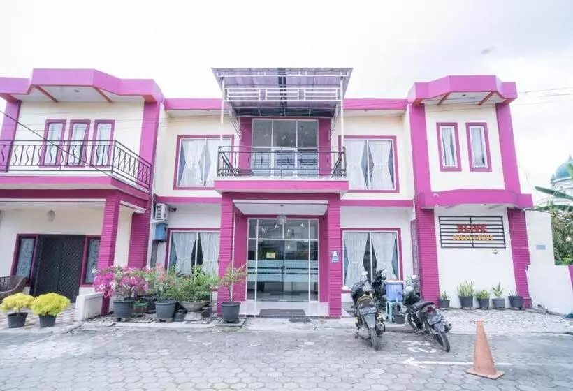 Hotelli Reddoorz Near Uniska Banjarmasin