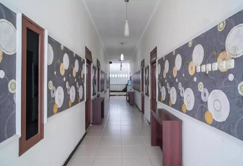 Hotelli Reddoorz Near Uniska Banjarmasin