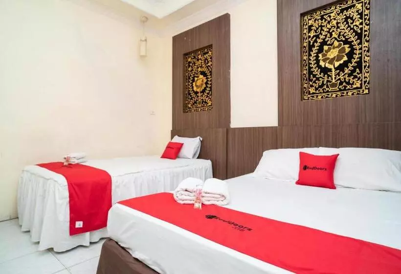 Hotelli Reddoorz Near Uniska Banjarmasin