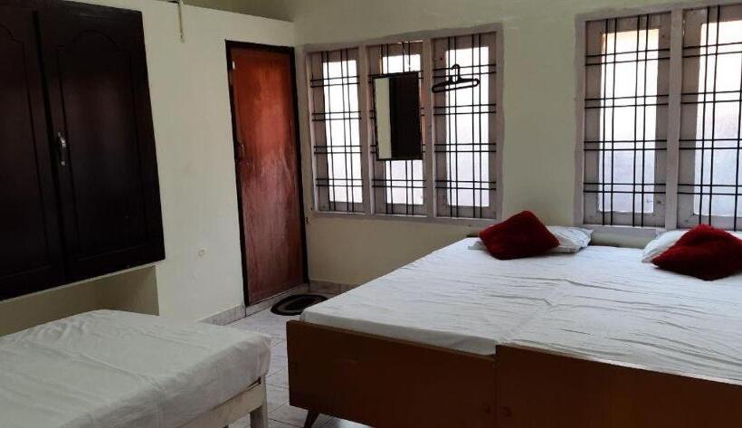 מוטל Zaina Tourist Home