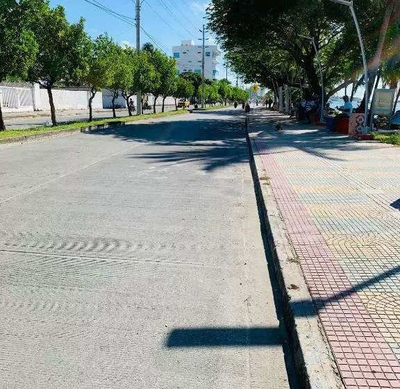 پانسیون Villa Acacias Tree