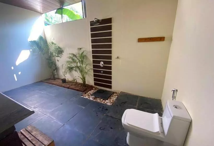 Lomakeskus Agonda Serenity Beach Villa