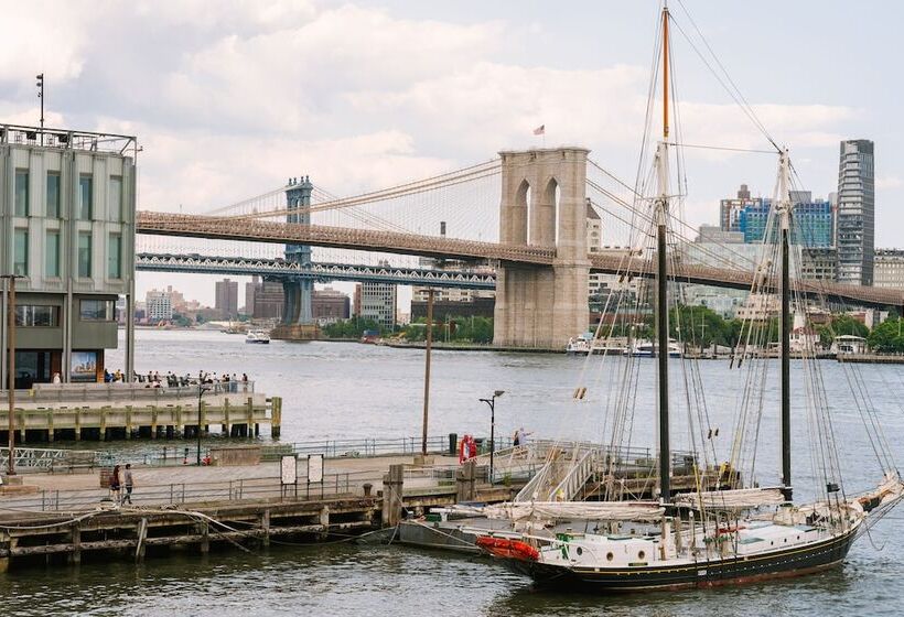 Sonder City Hall Park