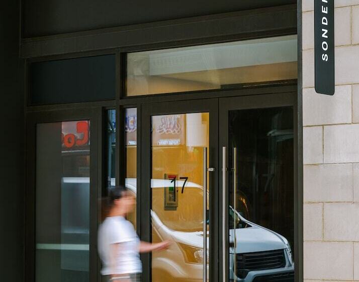 Sonder City Hall Park