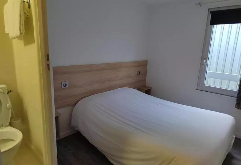 Fasthotel Paris Ouest Bouafle