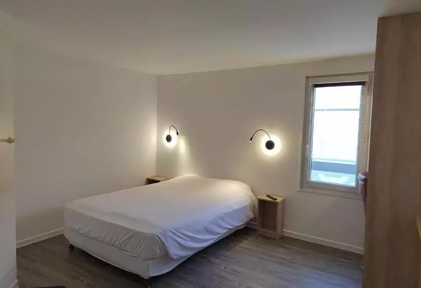 Fasthotel Paris Ouest Bouafle