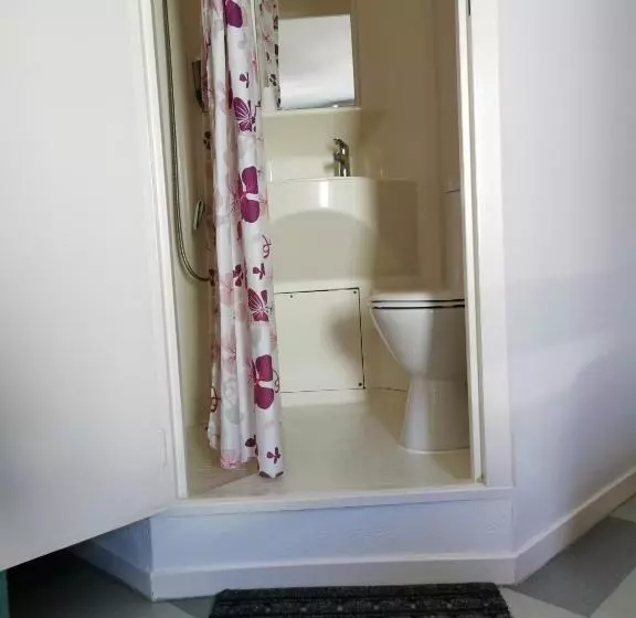 Fasthotel Paris Ouest Bouafle