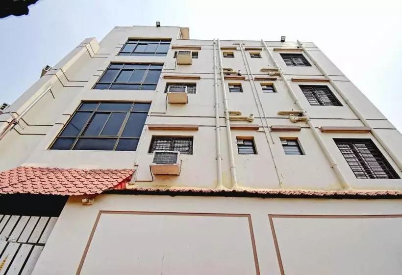 هتل O Majestic Inn