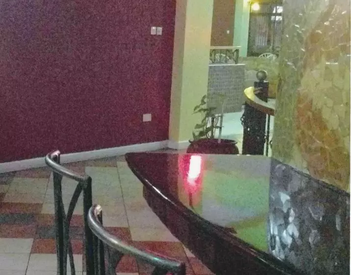 هتل Klique