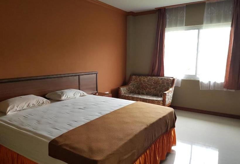 בית מלון כפרי Wisma Dalilah Syariah Makassar