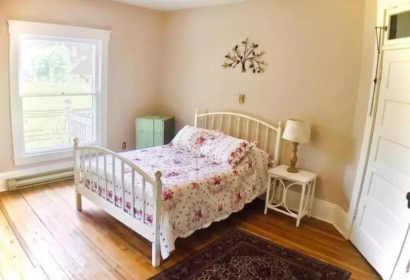 Laurel River Club Bed & Breakfast Or Lrcbnb