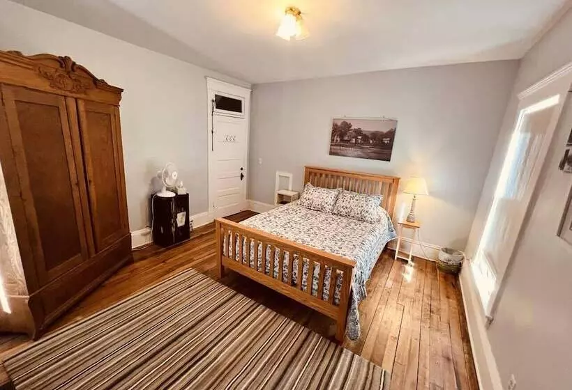 Laurel River Club Bed & Breakfast Or Lrcbnb