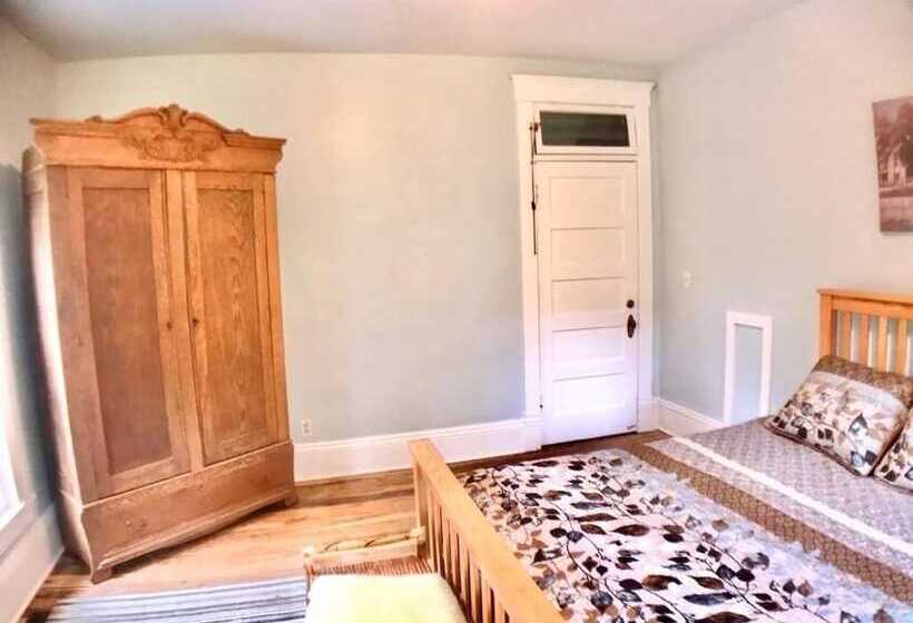 Laurel River Club Bed & Breakfast Or Lrcbnb