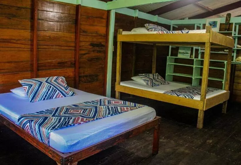 ペンション Refugio Mr Jerry Eco Hostal