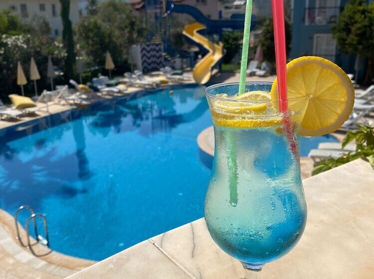 Blue Pearl Hotel& Villas