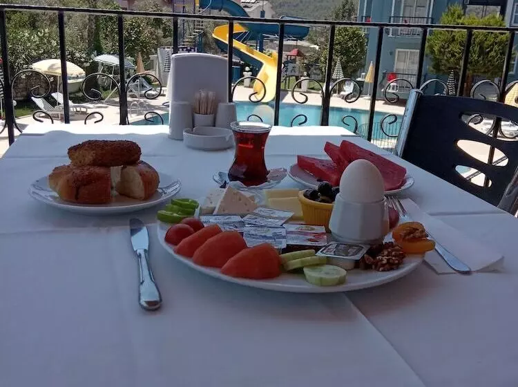 Blue Pearl Hotel& Villas