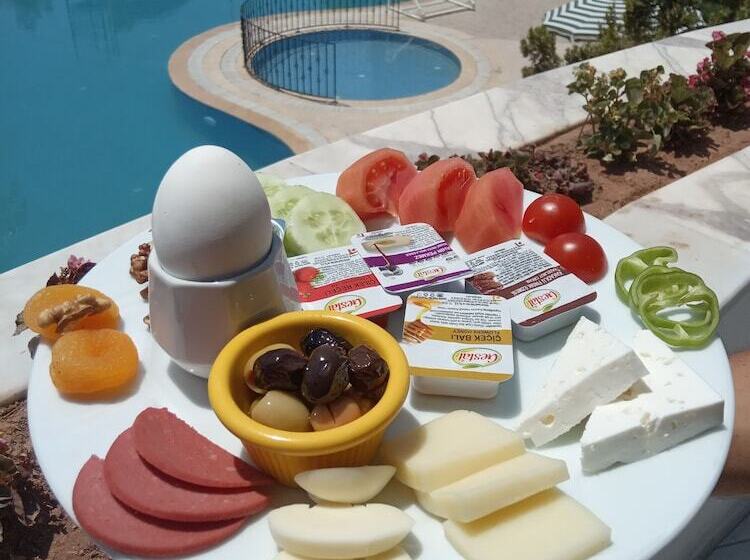 Blue Pearl Hotel& Villas