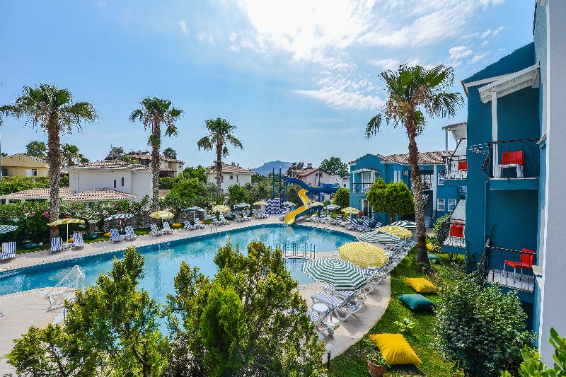 Blue Pearl Hotel& Villas